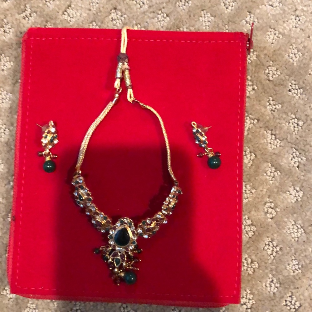 Necklace with earrings